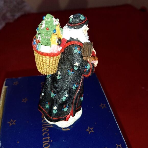 Pipka's Czechoslovakia Santa Limited Edition Miniature Figurine - Picture 4 of 10